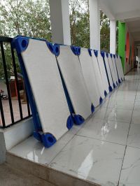 Vệ sinh môi trường trong và ngoài lớp học