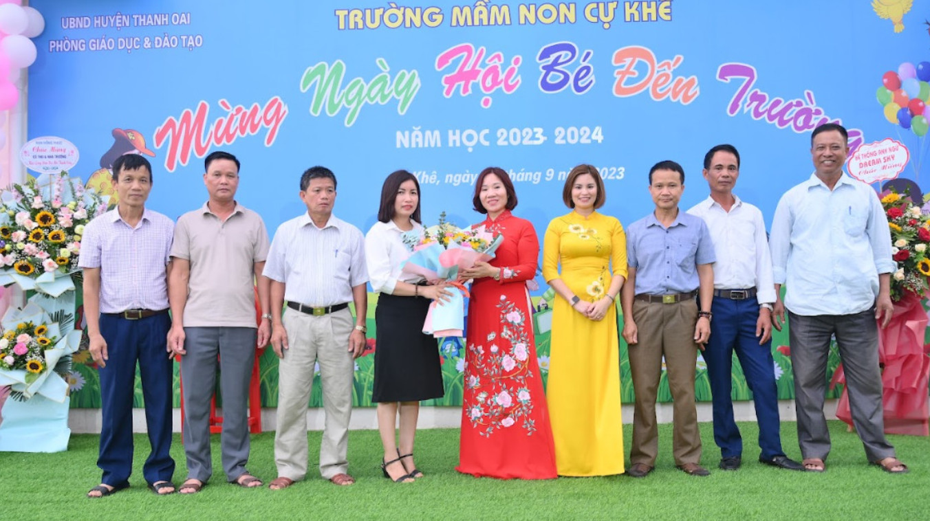 Ảnh Địa phương mừng KG