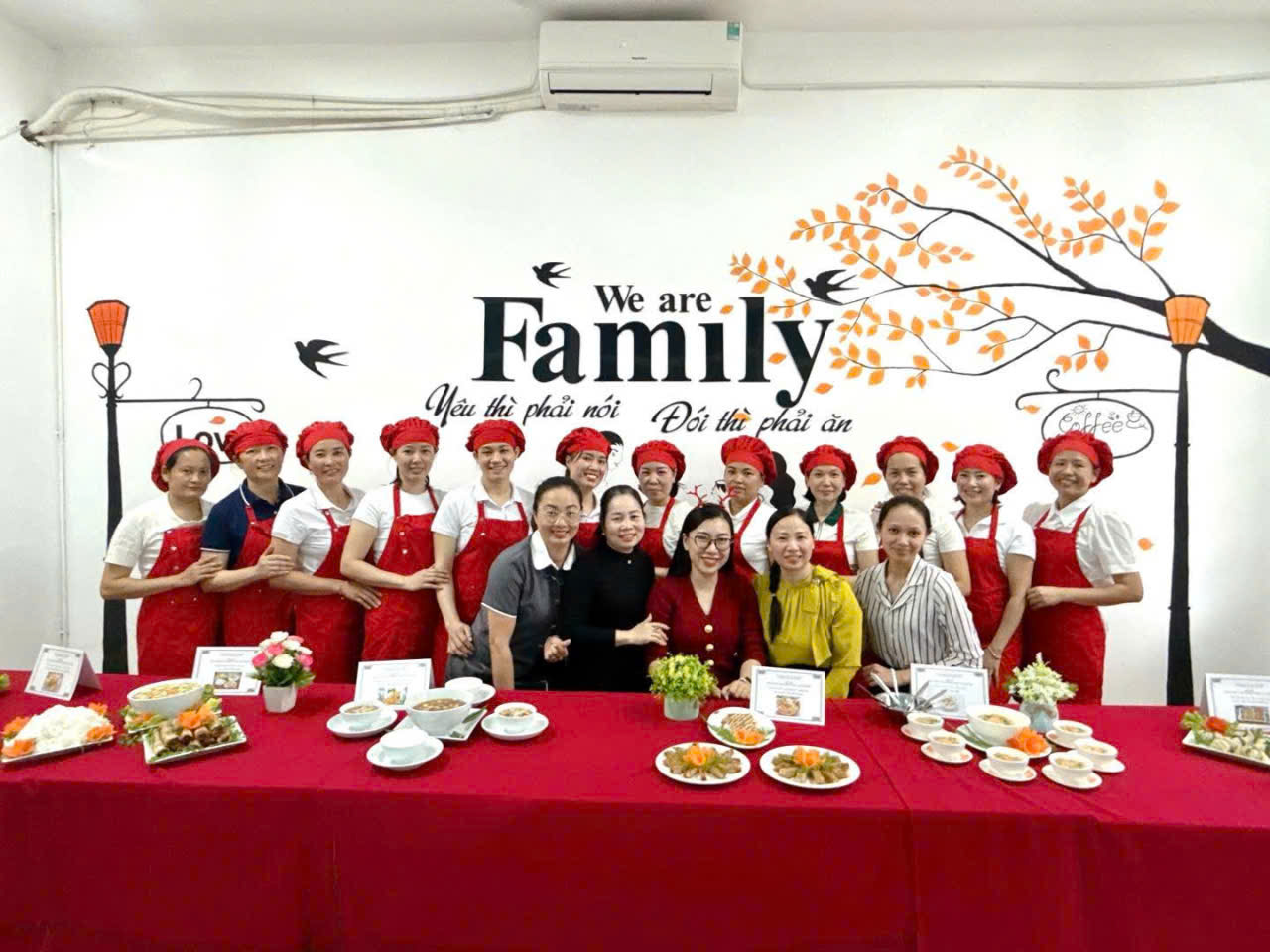 Trường Mầm non Cự Khê tổ chức hội thi: "Nhân viên nuôi dưỡng giỏi cấp trường" năm học 2025 - 2026