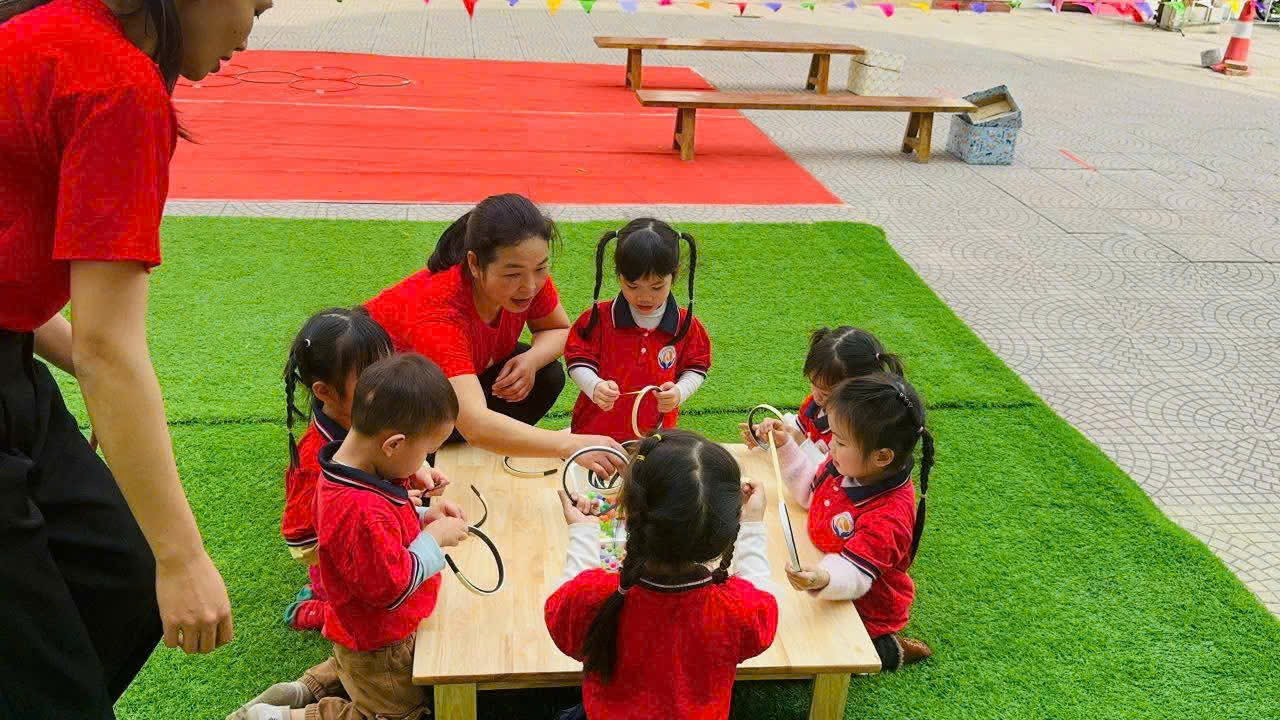 gen n z7456395715867 6ad962f828ea354bb93cbb311f44e2fe