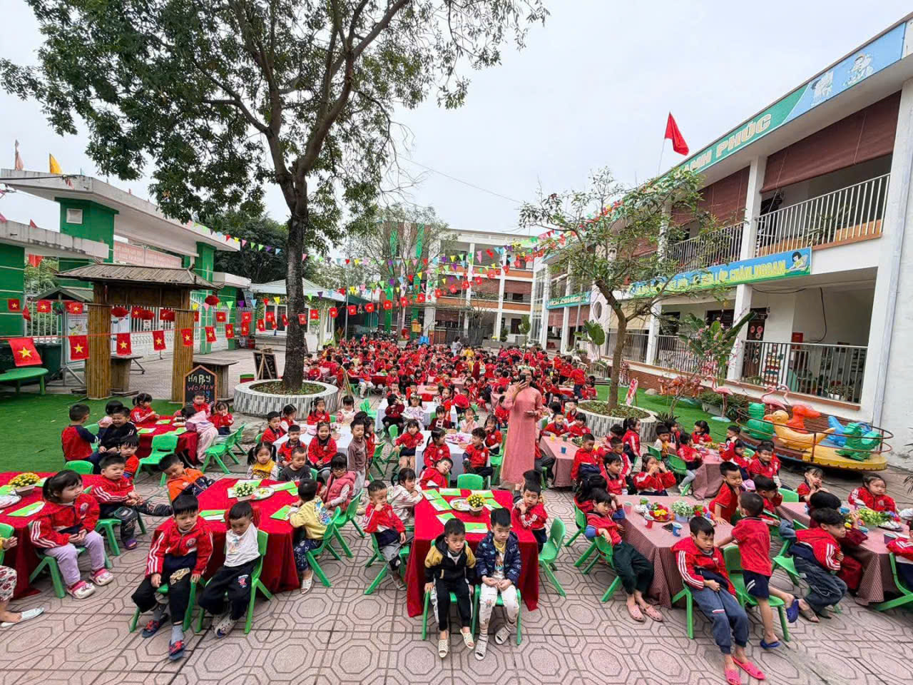 z7594891615594 76334d40bce34370718841fefbdbb68b