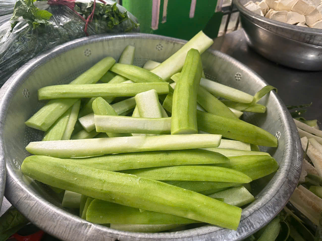 z7730185175614 bfc567f10fa42224dc367072380c965c